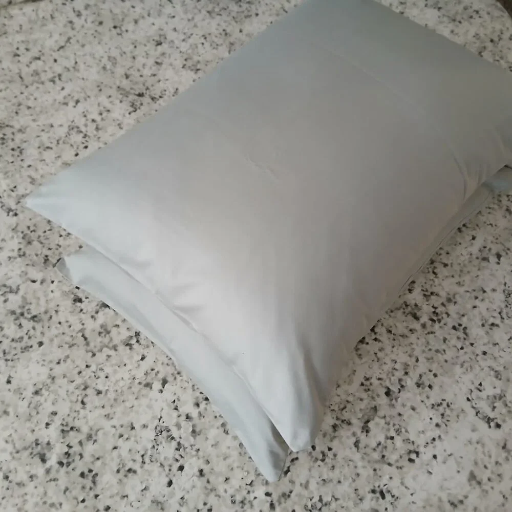 Calvin Klein Home Collection Pillowcases (2) Standard/ Queen